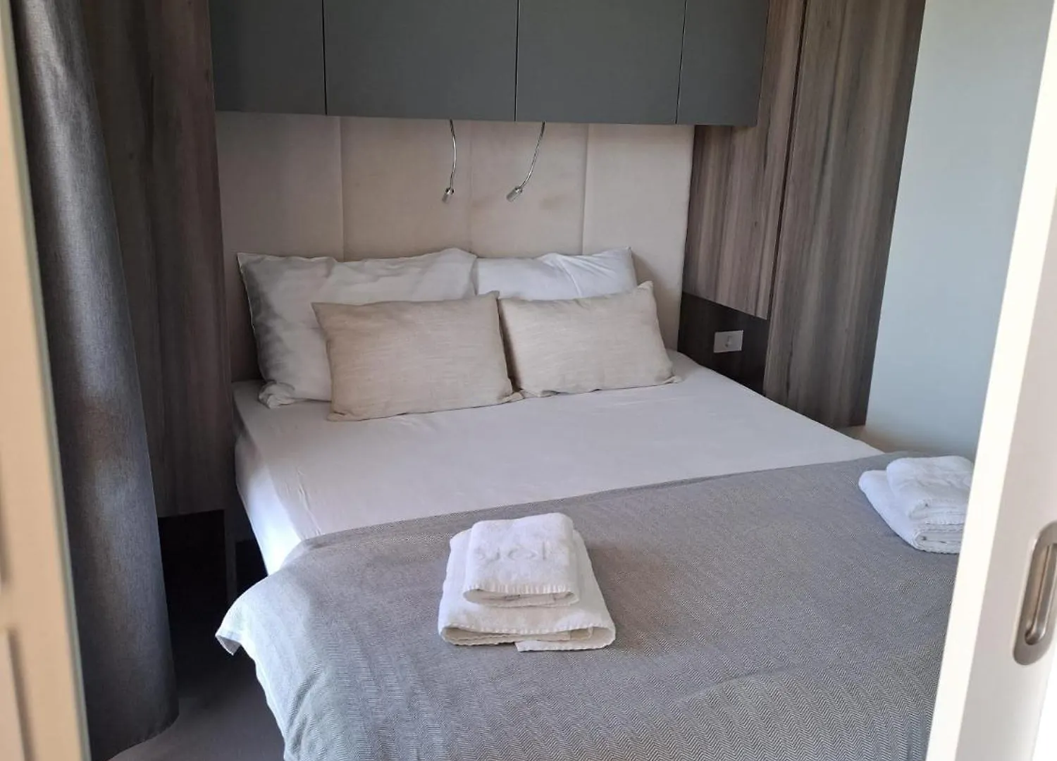 Luxury Mobile Home Moonwalk Terra Park Spiritos, Pag Island , Kolan, Novalja Campsite Kolan